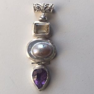 Sterling silver pendant with amethyst